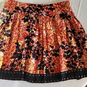 Kensie Pretty 100% Silk Skirt Size 4